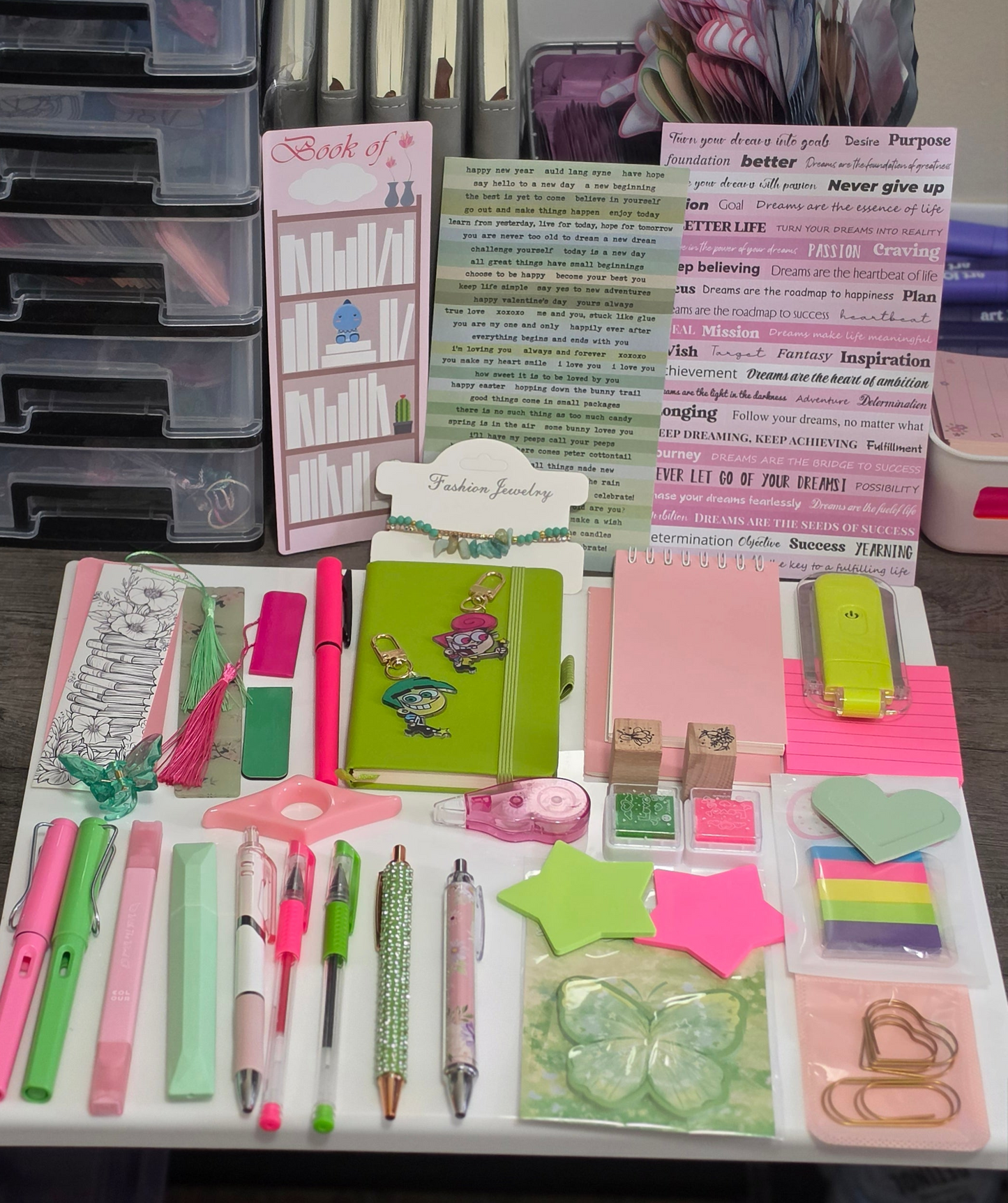 STATIONERY SCOOPS