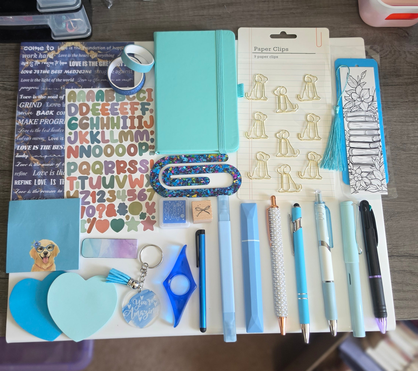 STATIONERY SCOOPS