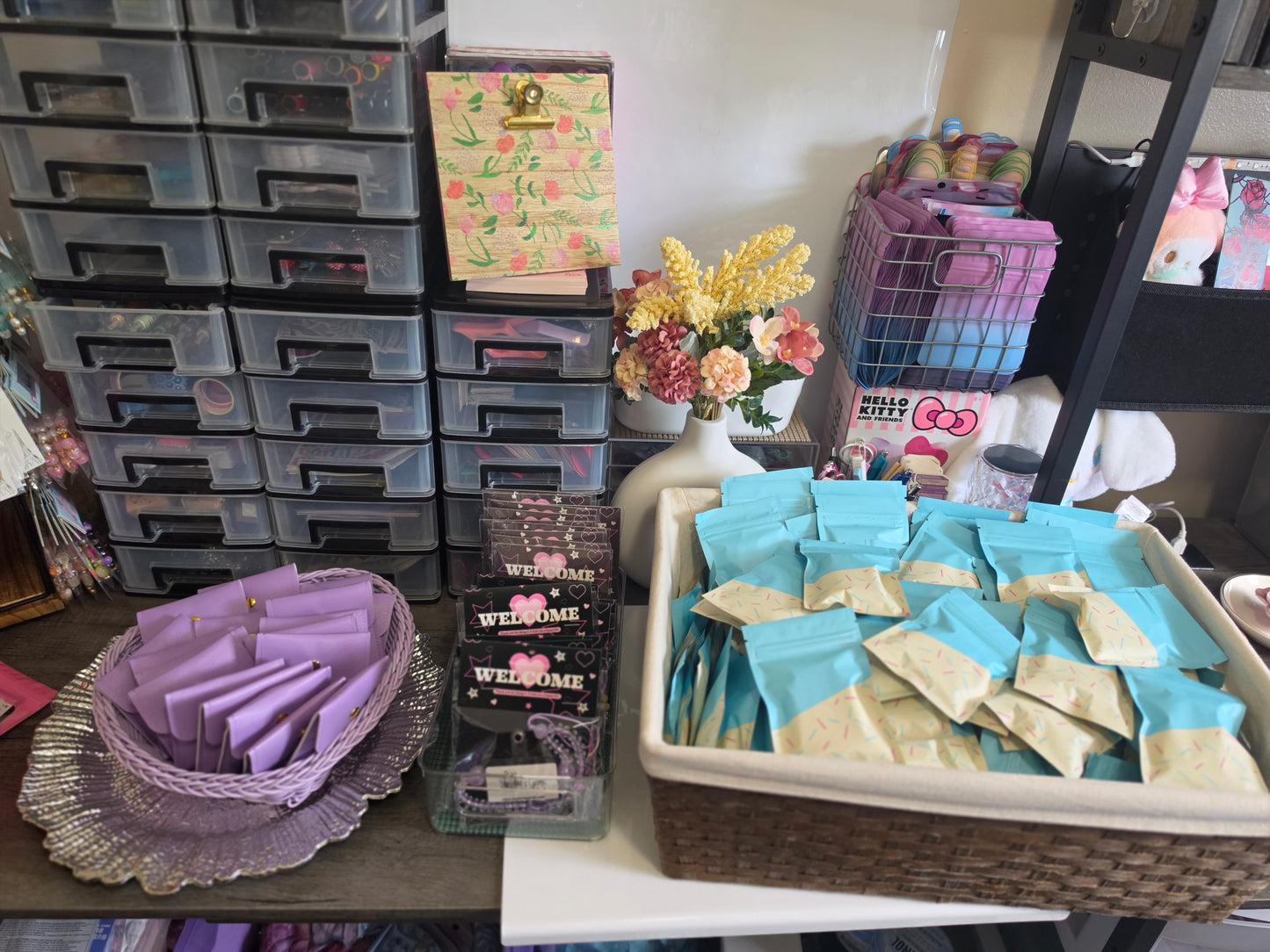STATIONERY SCOOPS